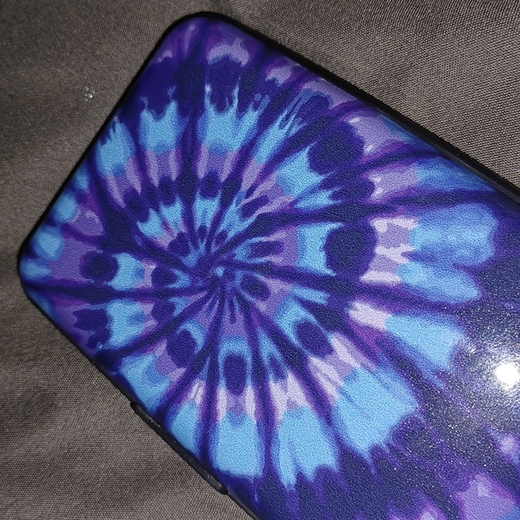 Meet your Posher, Cheryl - Picture 3 of 3